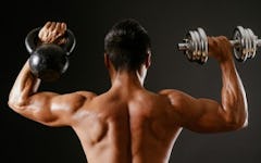 5 Unsung Differences Between Kettlebells and Dumbbells