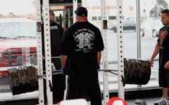 Article JOE D a day in the life of a strongman