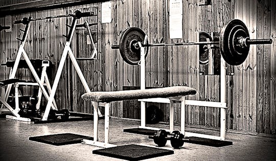 Bench Press Injury? 5 Reasons You Should Toss Out Your Bench