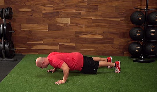 Joe Defranco teaches the Perfect Push up at the Onnit Academy