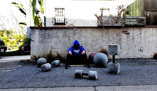 Build a Low Cost Unconventional Gym for your Home Workouts