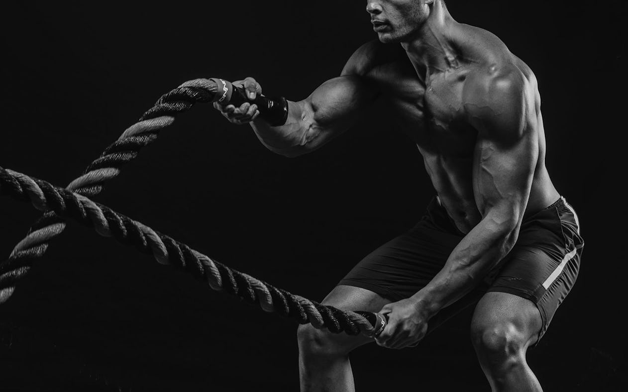 9 Battle Ropes Exercises to Build Muscular Arms - Onnit Academy
