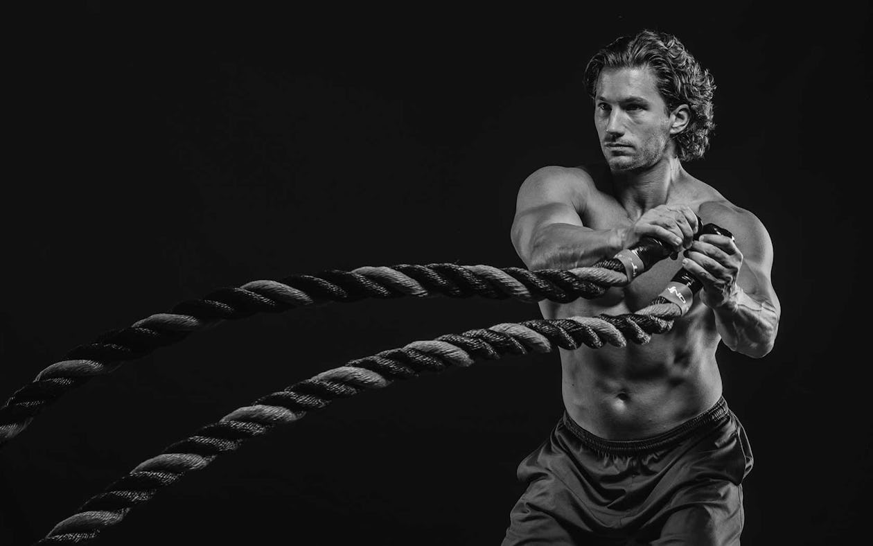 23 Battle Ropes Exercises to Burn More Fat - Onnit Academy