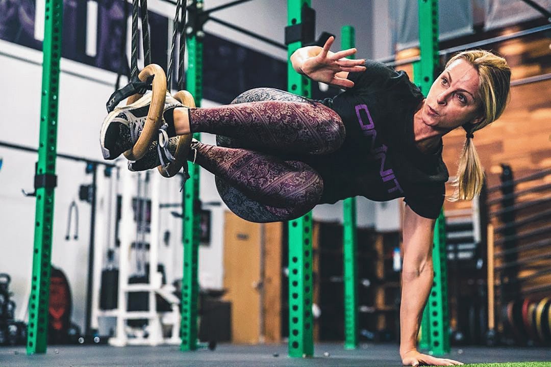 The 3 Best Core Workouts and Exercises for Women - Onnit Academy