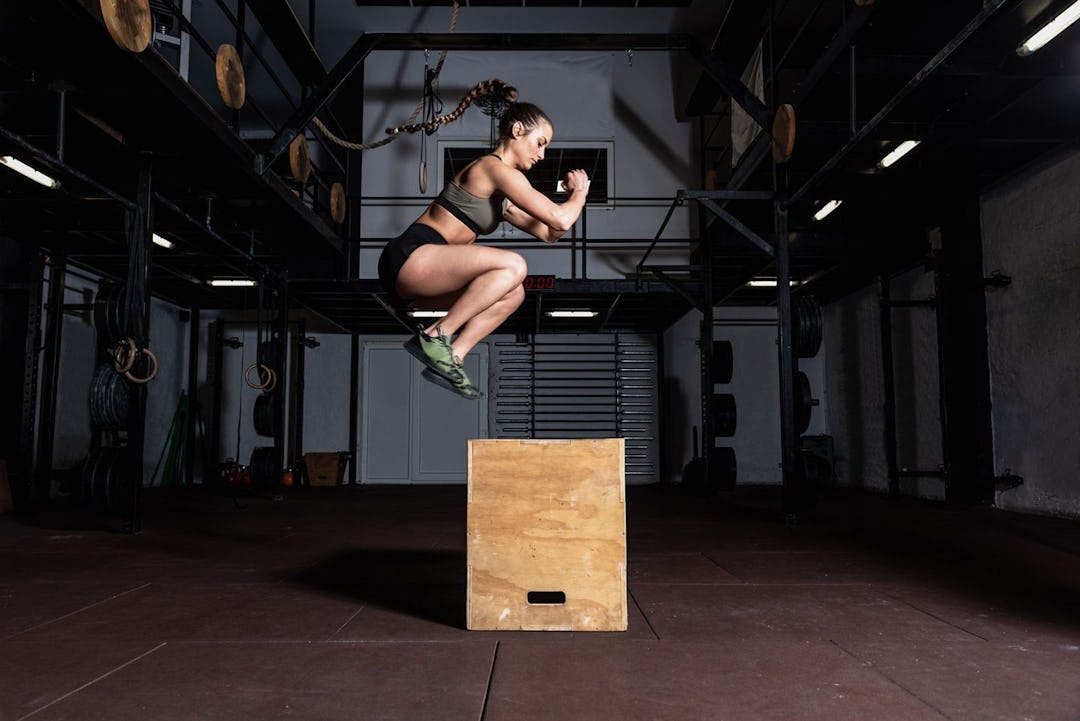 The Pro's Guide To Box Jump Exercises and Workouts