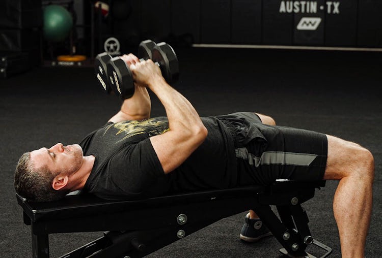 A Pro’s Guide To The Dumbbell Hex Press