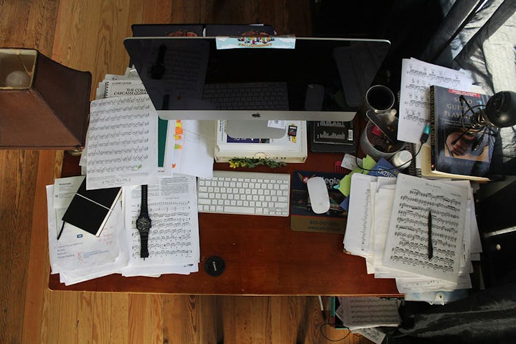 Cleaning up your workstation can help productivity.